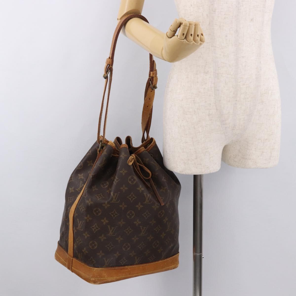 LOUIS VUITTON Monogram Noe Shoulder Bag M42224 LV Auth 180293