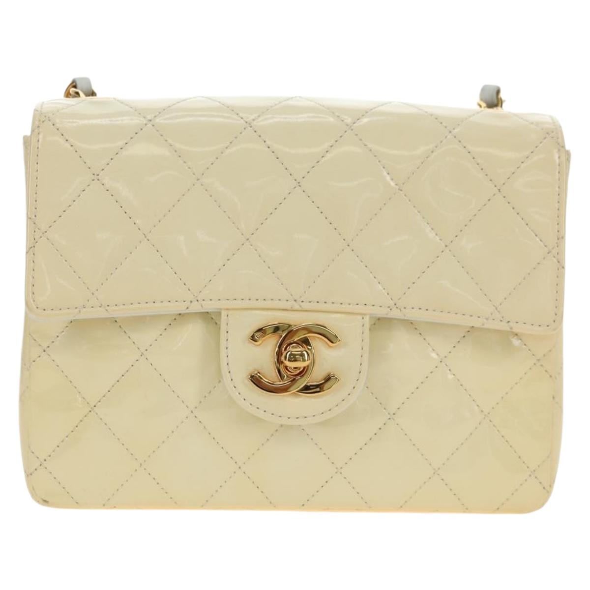 CHANEL Mini Matelasse 17 Chain Bag Patent leather Ivory Gold CC Auth 180353V