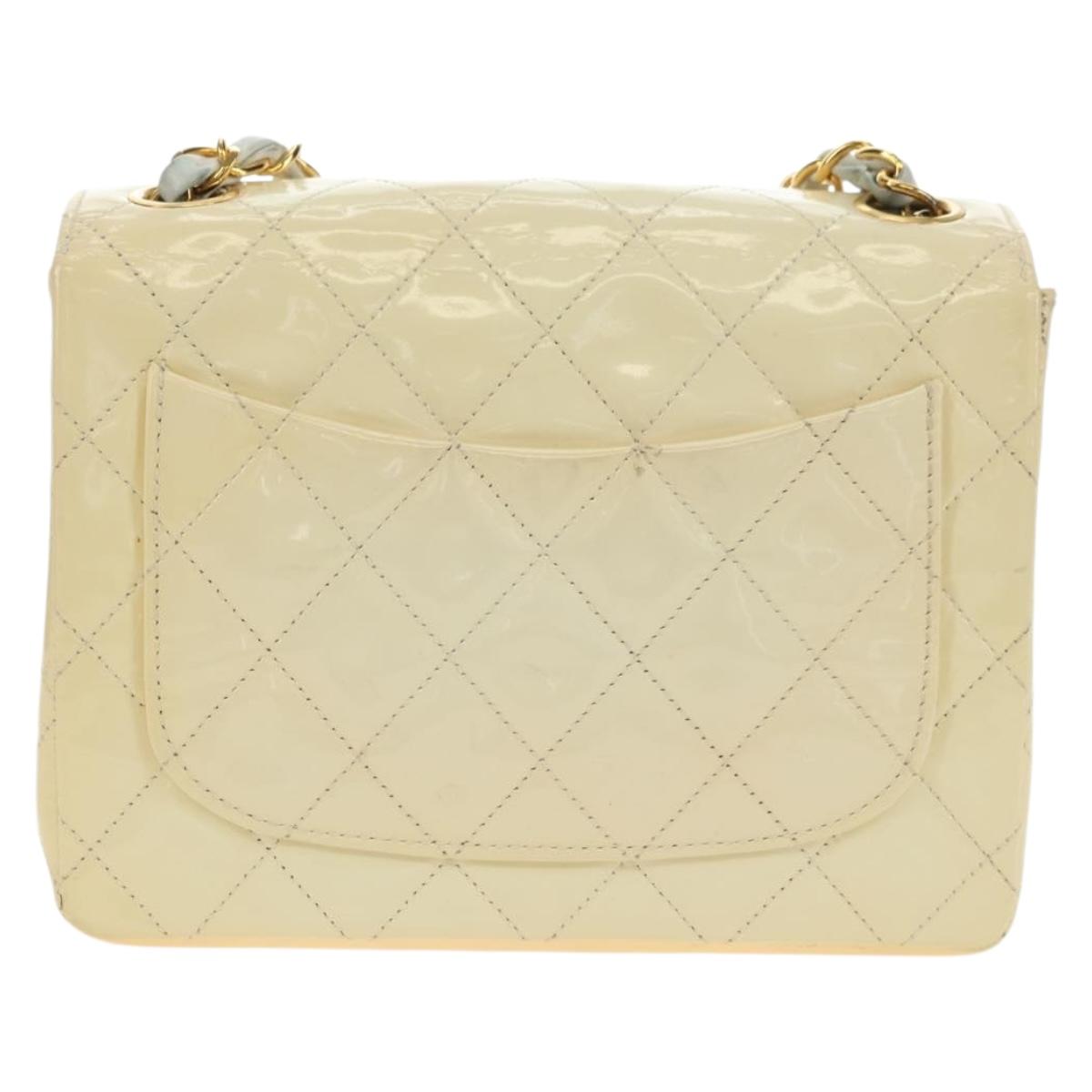 CHANEL Mini Matelasse 17 Chain Bag Patent leather Ivory Gold CC Auth 180353V