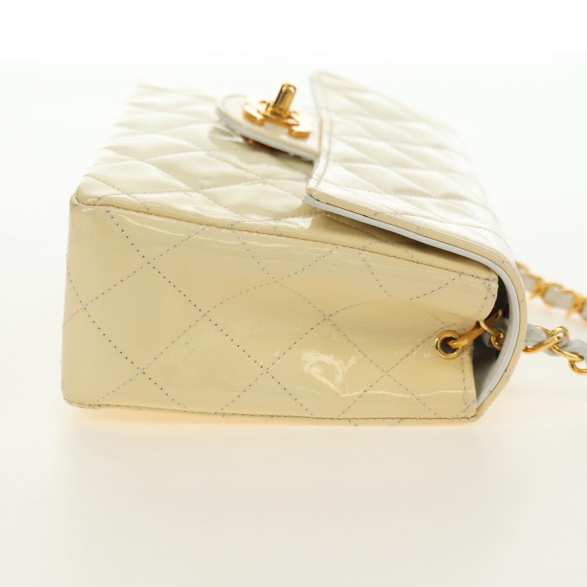 CHANEL Mini Matelasse 17 Chain Bag Patent leather Ivory Gold CC Auth 180353V