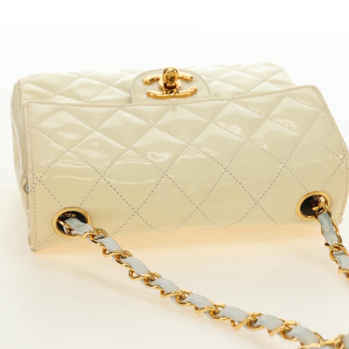 CHANEL Mini Matelasse 17 Chain Bag Patent leather Ivory Gold CC Auth 180353V
