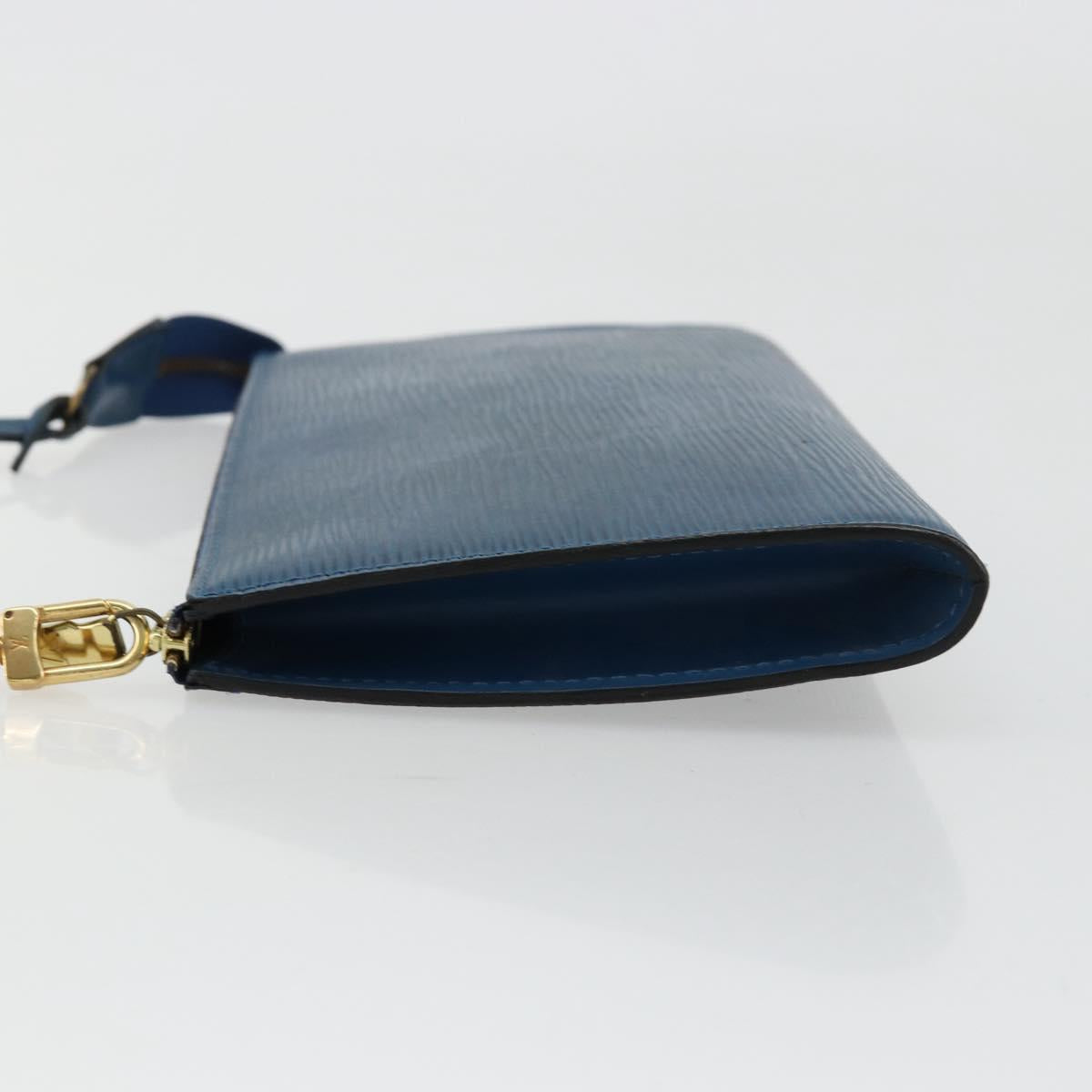 LOUIS VUITTON Epi Pochette Accessoires Pouch Blue M52985 LV Auth 180384