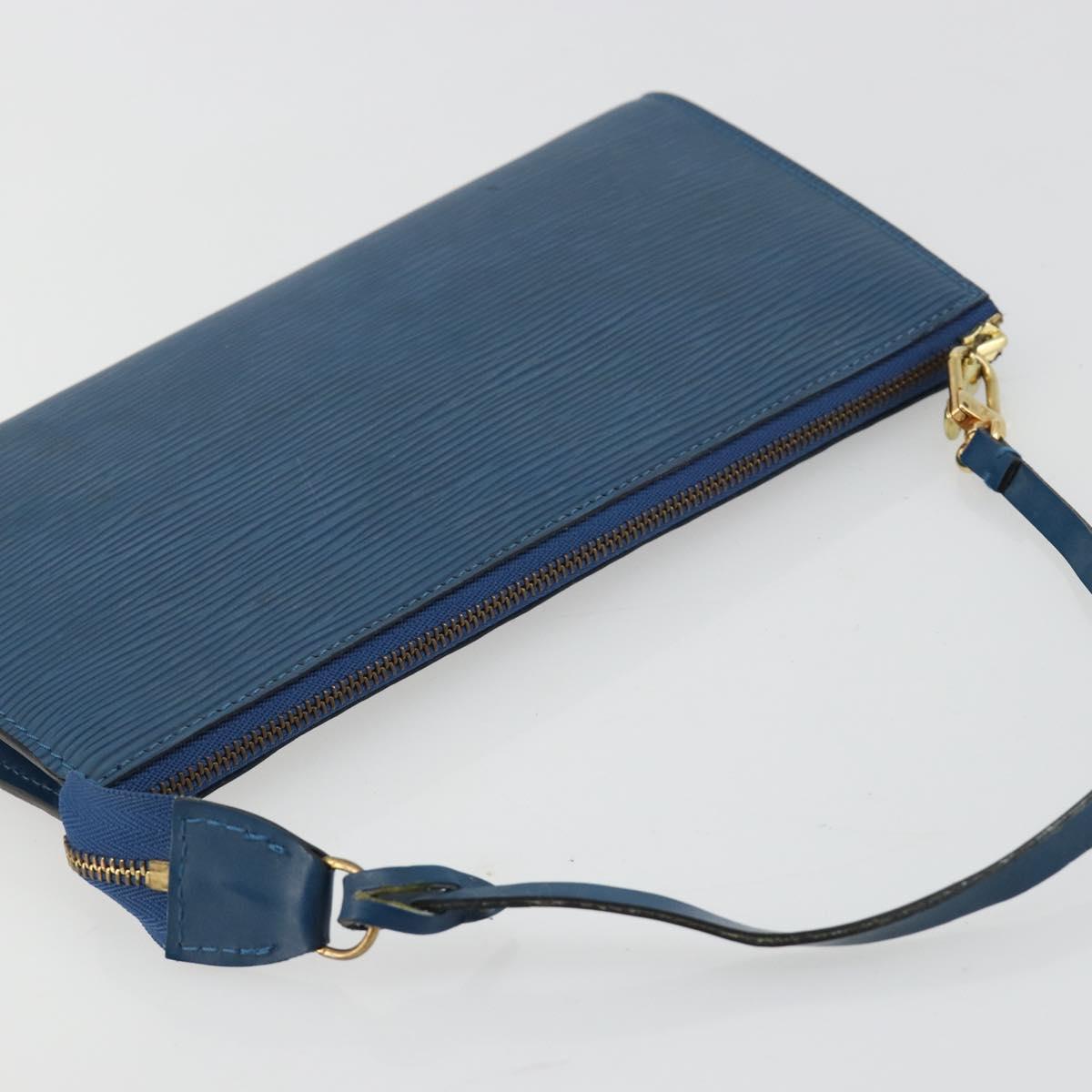 LOUIS VUITTON Epi Pochette Accessoires Pouch Blue M52985 LV Auth 180384