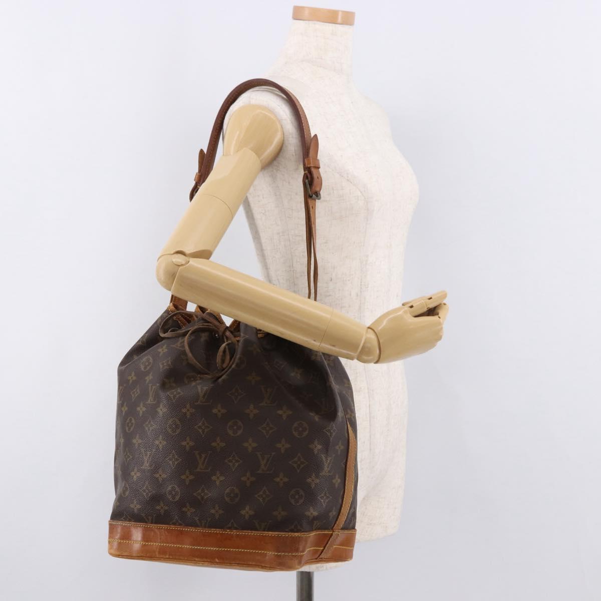 LOUIS VUITTON Monogram Noe Shoulder Bag M42224 LV Auth 180454