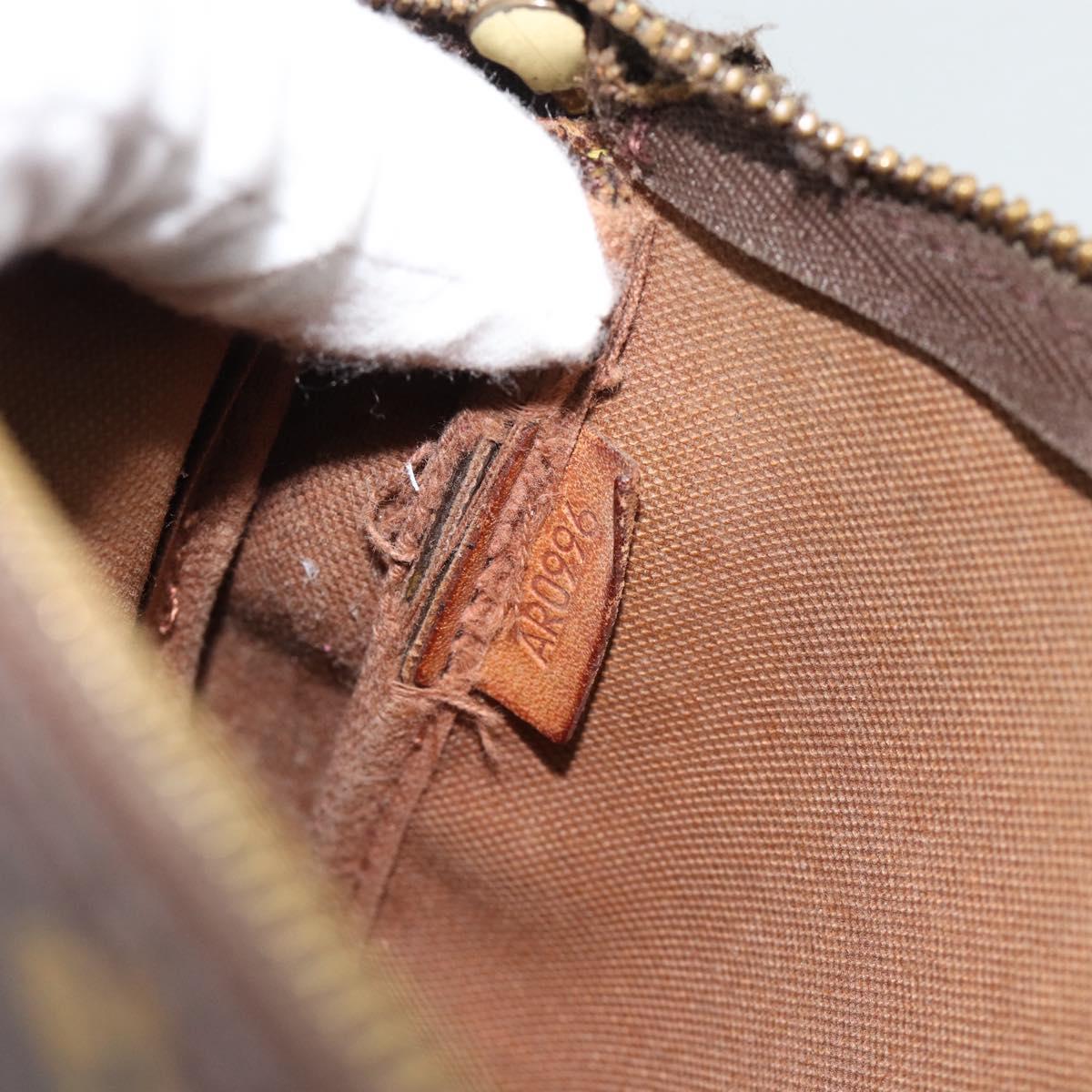 LOUIS VUITTON Monogram Pochette Accessoires Pouch M51980 LV Auth 180472