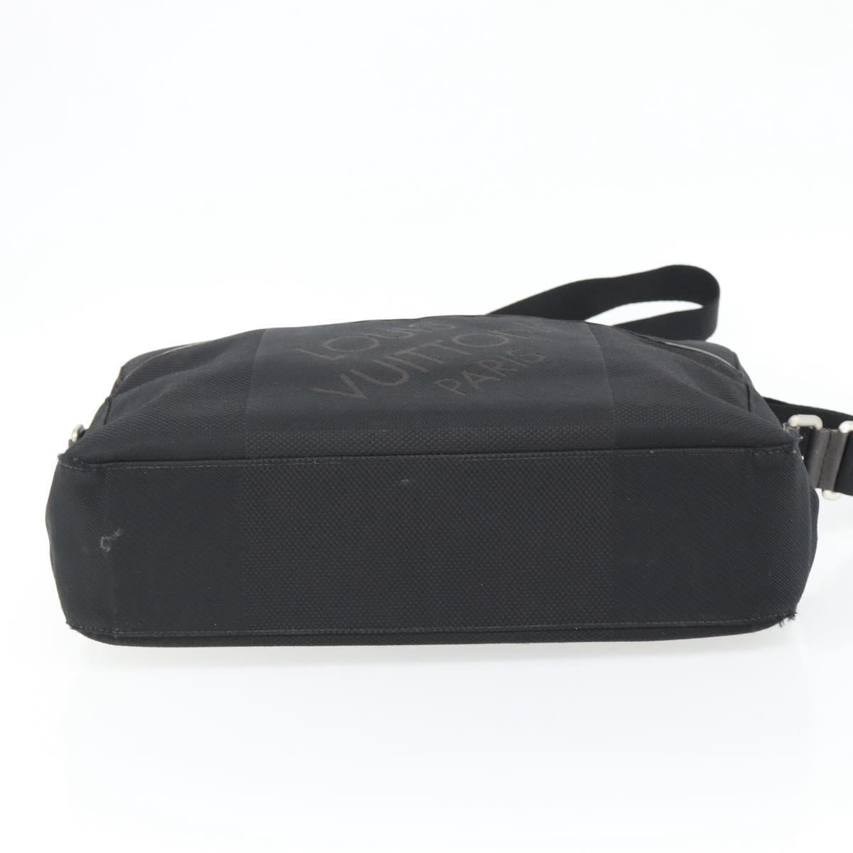 LOUIS VUITTON Damier Geant Yak Business Bag 2way Black Noir M93082 Auth 180595