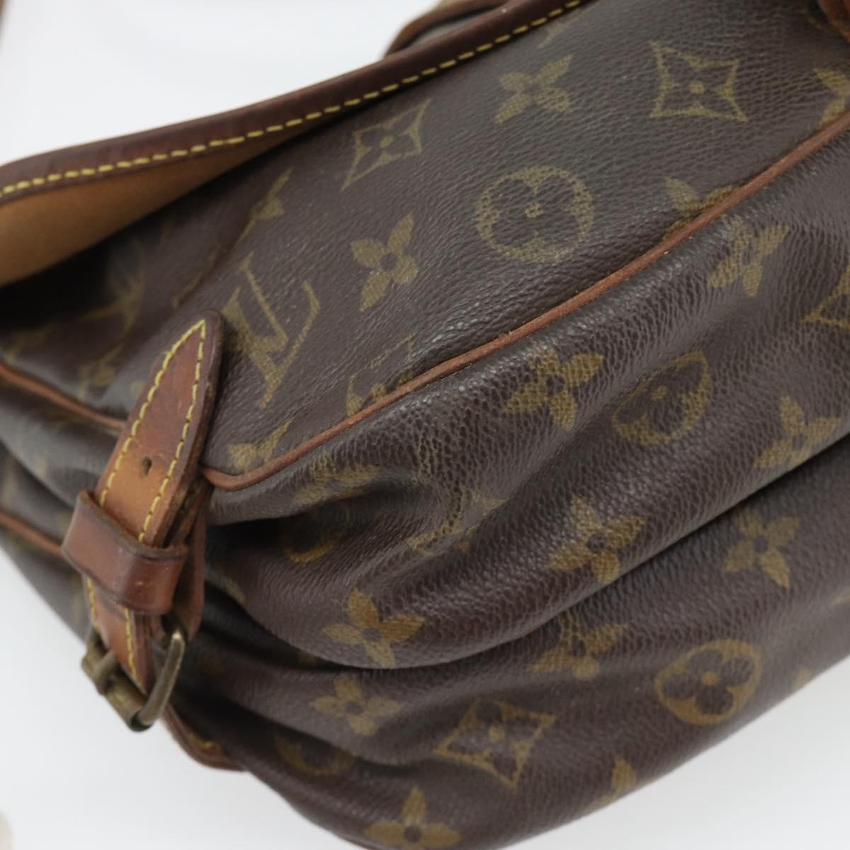 LOUIS VUITTON Monogram Saumur 30 Shoulder Bag M42256 LV Auth 180794