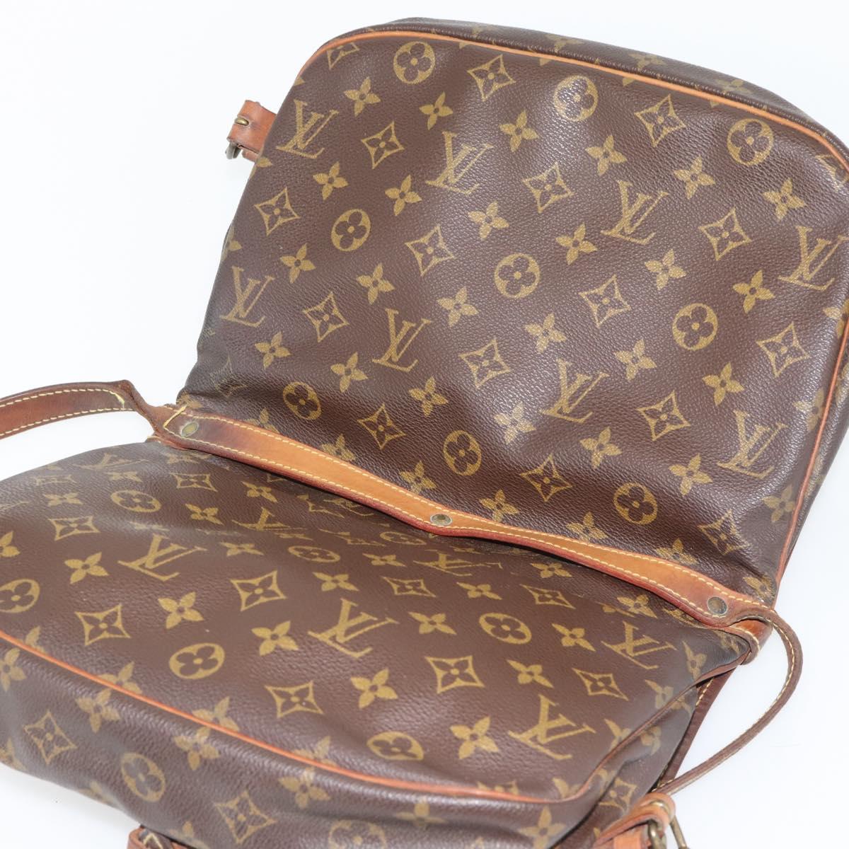 LOUIS VUITTON Monogram Saumur 30 Shoulder Bag M42256 LV Auth 180794
