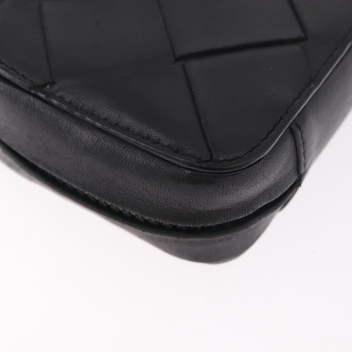 BOTTEGA VENETA MAXI INTRECCIATO Pouch Leather Black Auth 180883A