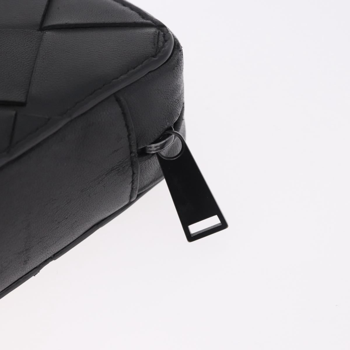 BOTTEGA VENETA MAXI INTRECCIATO Pouch Leather Black Auth 180883A