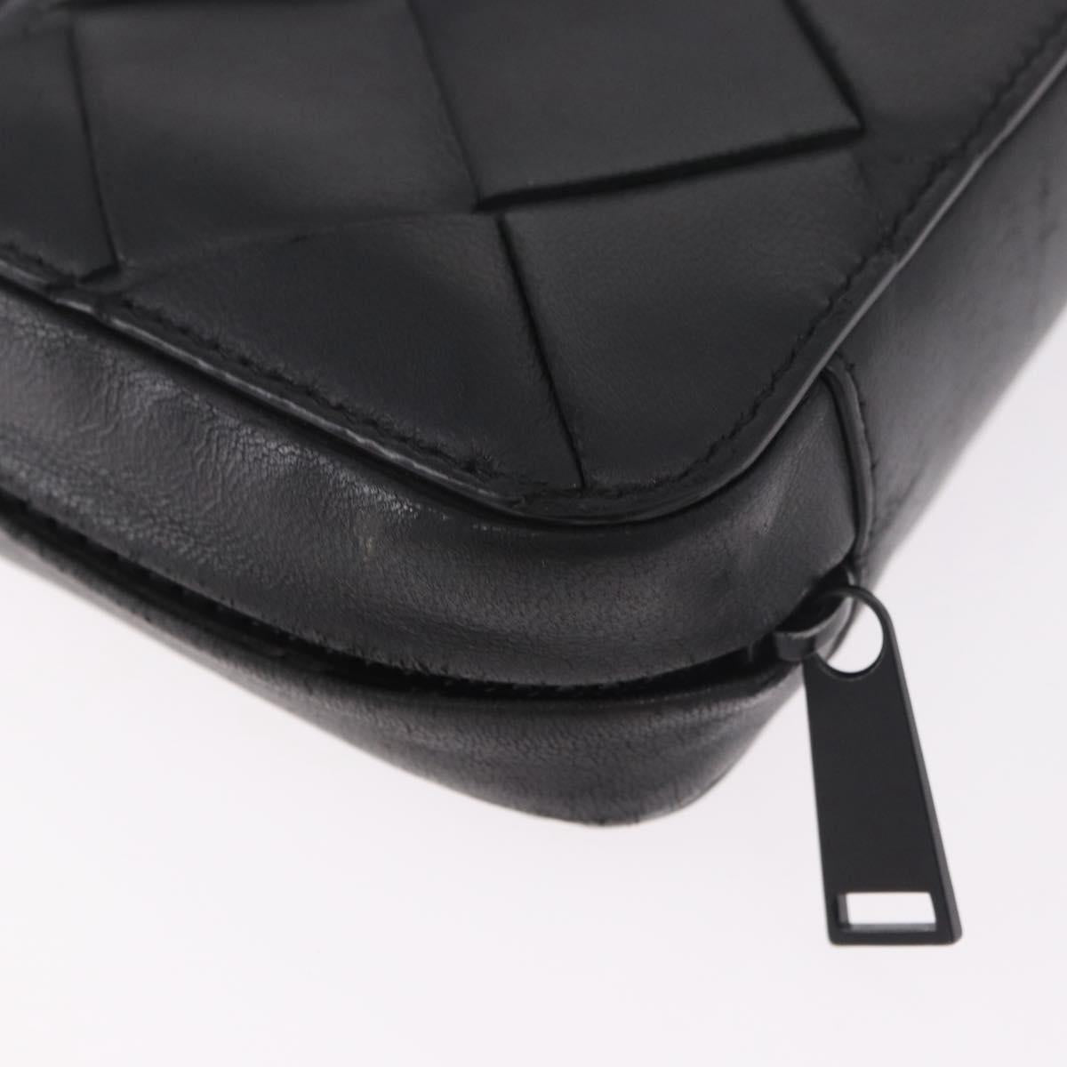 BOTTEGA VENETA MAXI INTRECCIATO Pouch Leather Black Auth 180883A