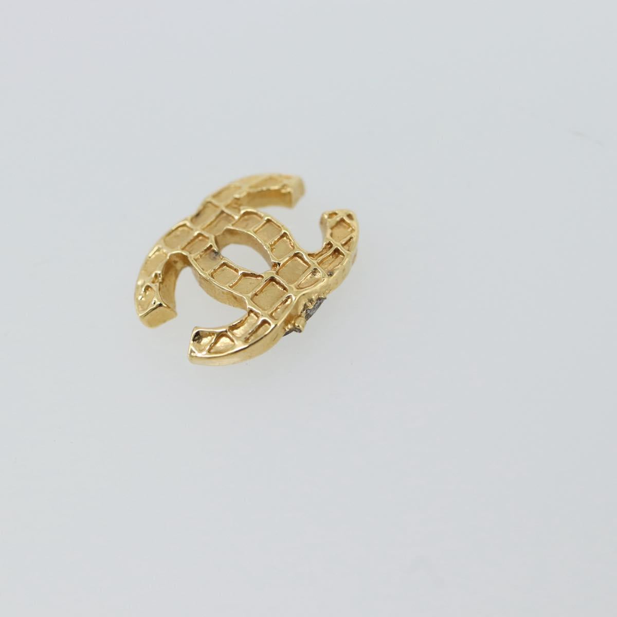 CHANEL Pierce metal Gold Tone CC Auth 180938
