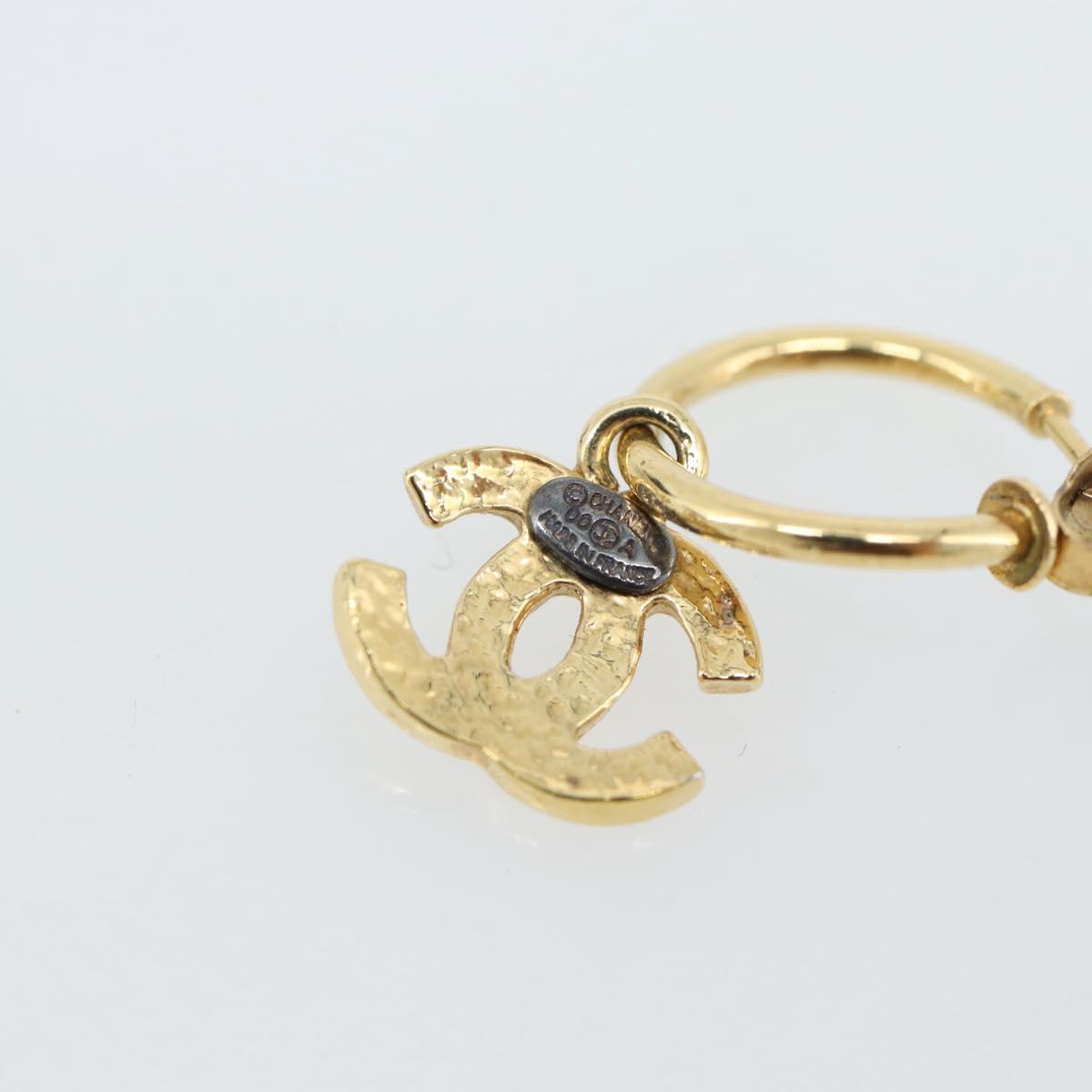 CHANEL Pierce metal Gold Tone CC Auth 180938