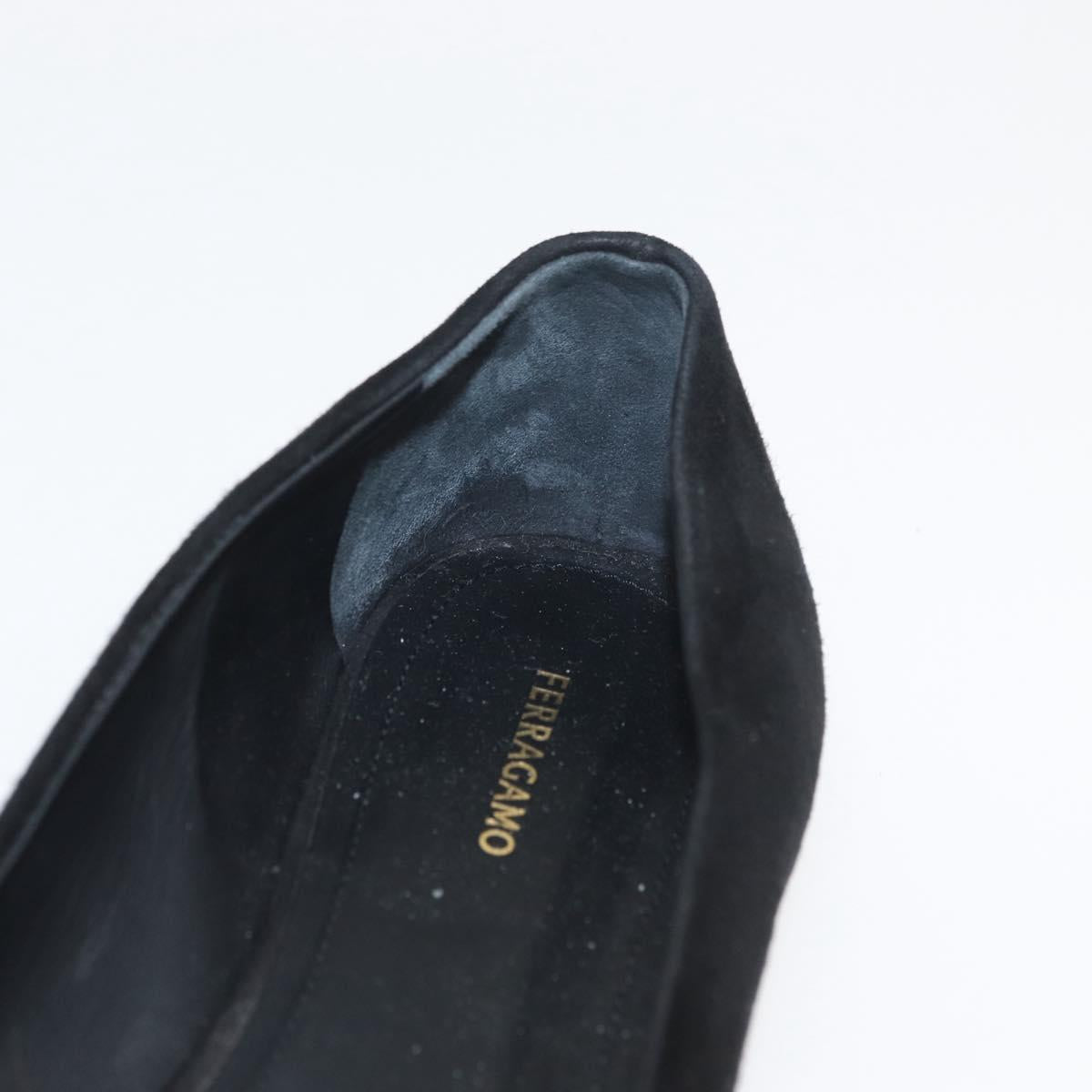 Salvatore Ferragamo Pumps Suede Black Gold Auth 181587A