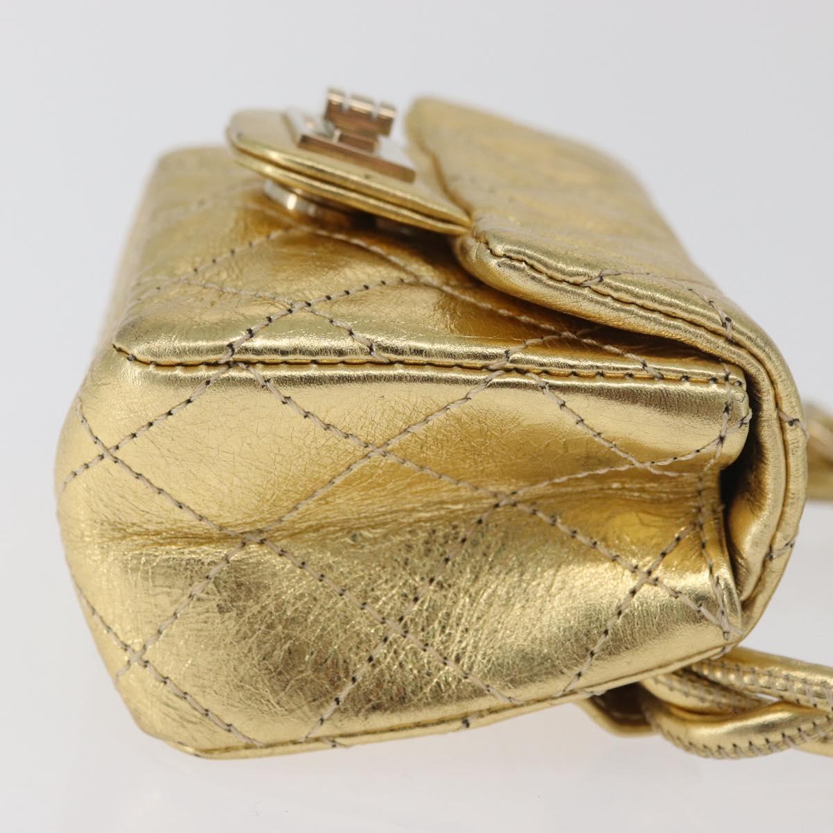 CHANEL Matelasse 2.55 Pouch Leather Gold CC Auth 181679SM