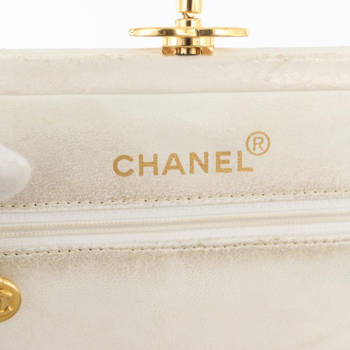 CHANEL Matelasse Chain Shoulder Bag Lamb Skin White Gold CC Auth 181776V