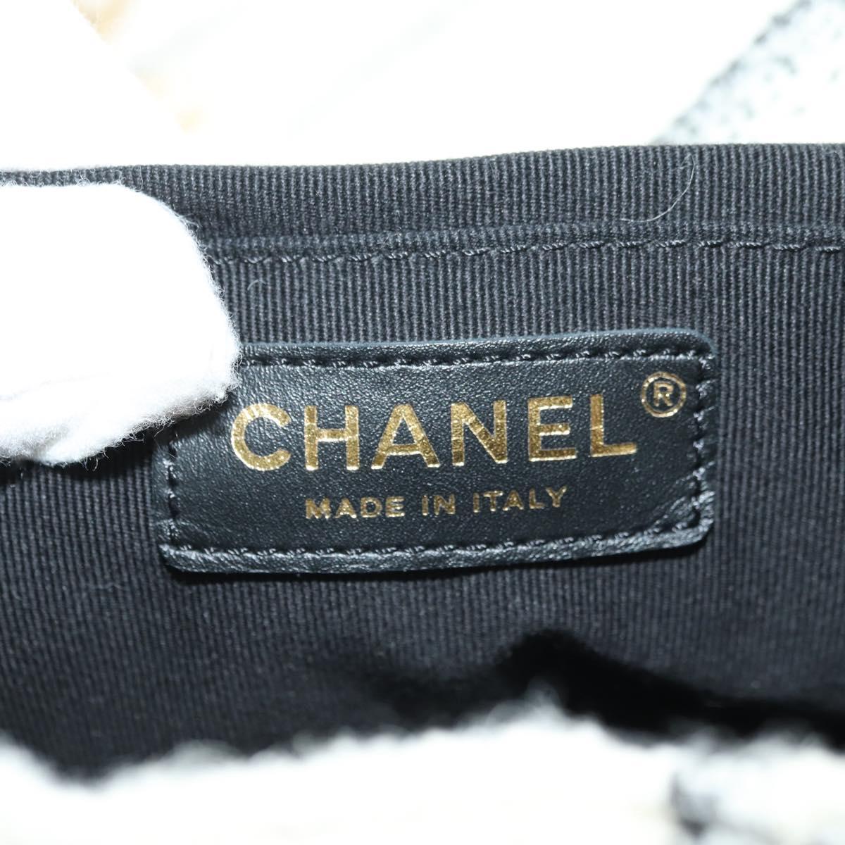 CHANEL Matelasse Chain Backpack Wool Tweed Ivory Gold CC Auth 181919SM
