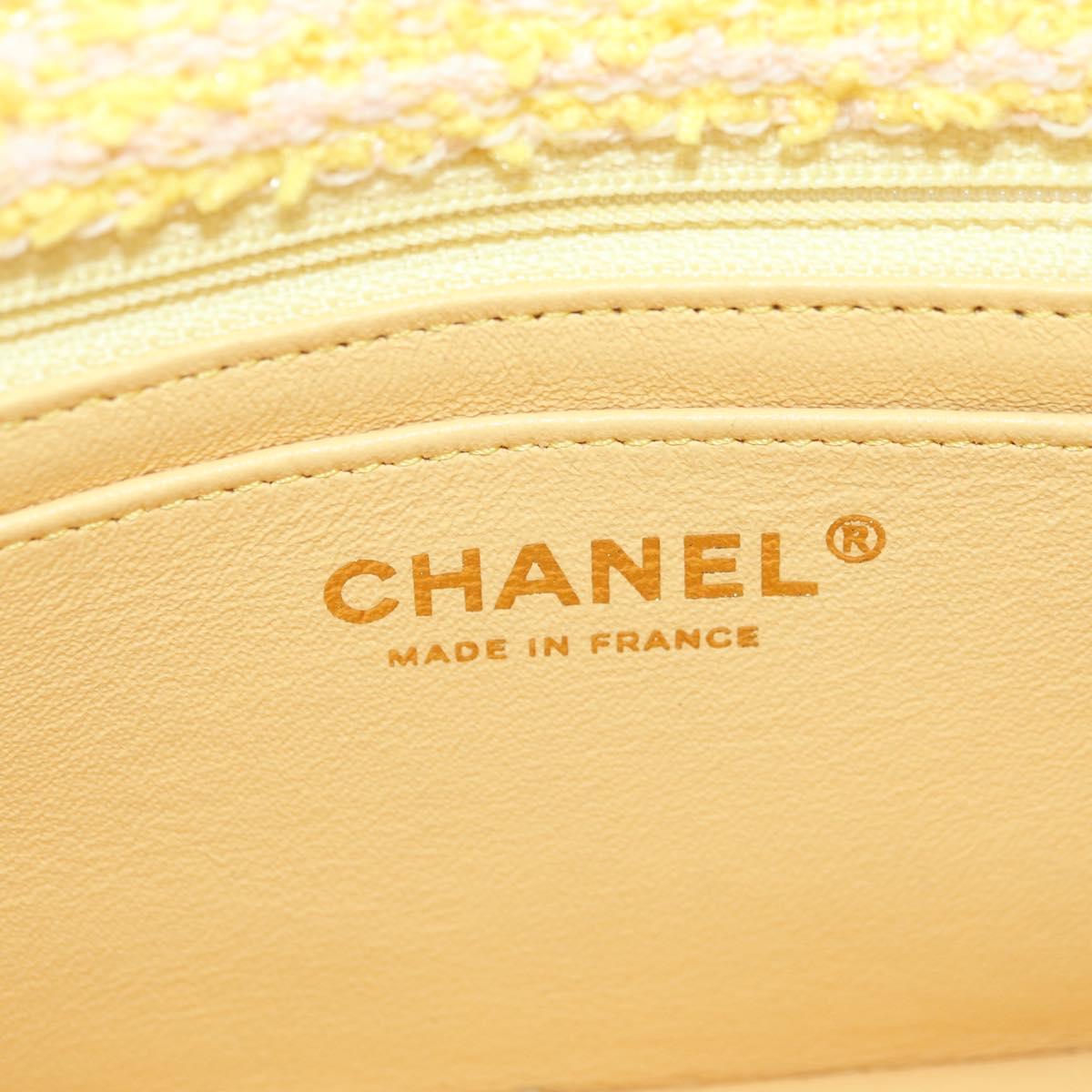 CHANEL Matelasse Chain Shoulder Bag Wool Tweed Yellow Gold CC Auth 181926SM