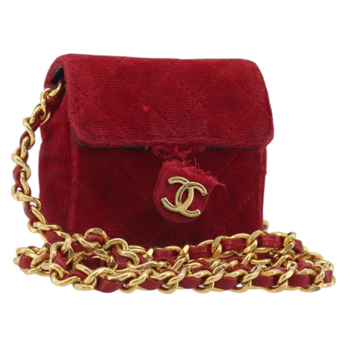 CHANEL Matelasse Chain Shoulder Bag Velor Red Gold CC Auth 181928