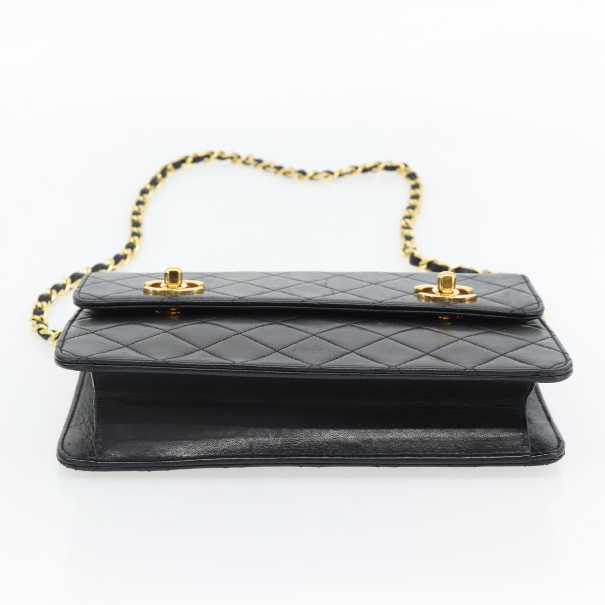 CHANEL Matelasse 23 Double Turn Lock Chain Lamb Skin 2way CC Auth 181941SAV