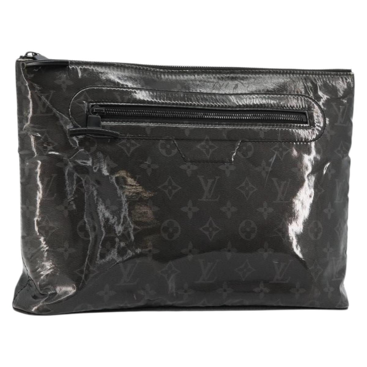 LOUIS VUITTON Monogram Eclipse Glaze Pochette Cosmos Black M63373 Auth 182580