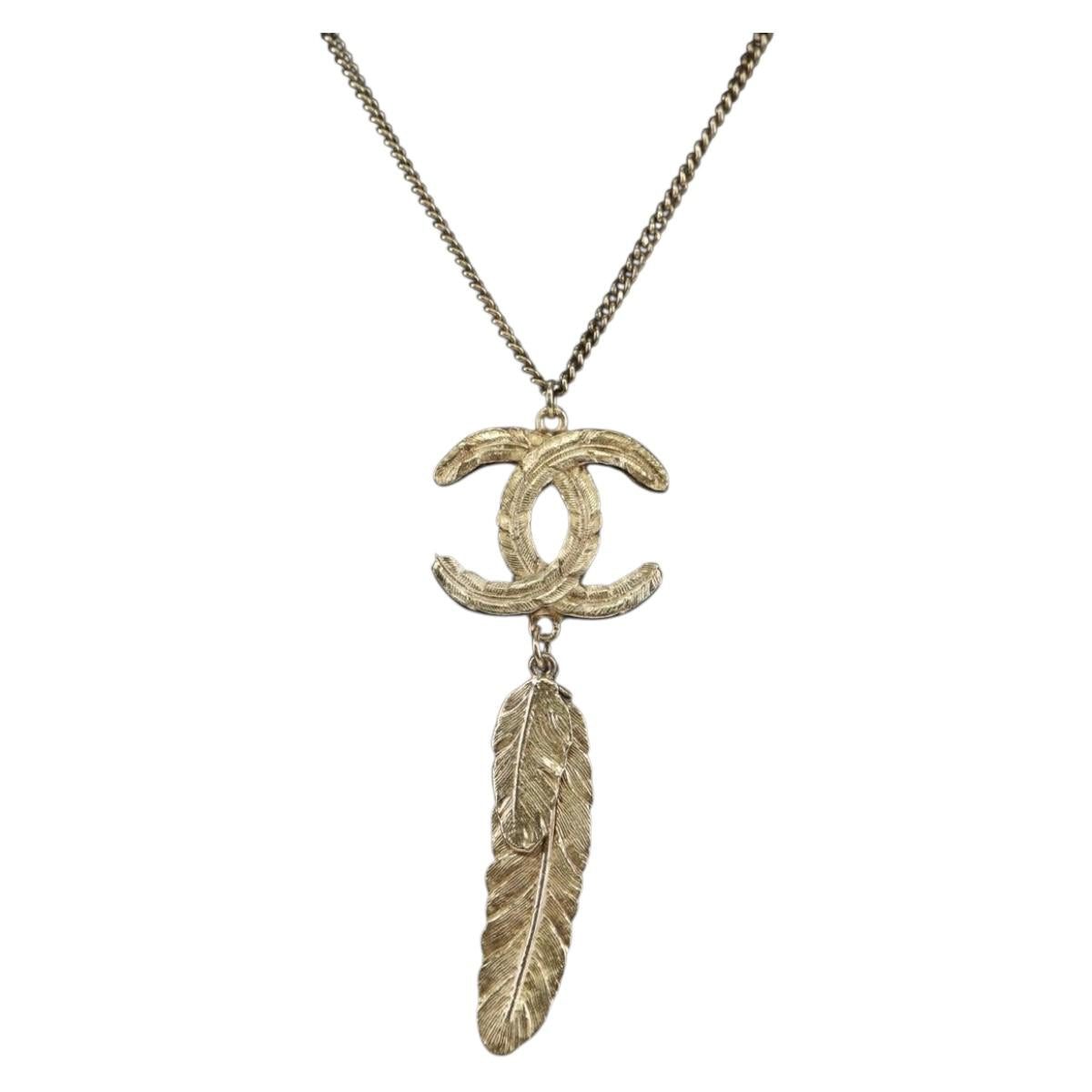 CHANEL COCO Mark Necklace metal Gold Tone CC Auth 182696M