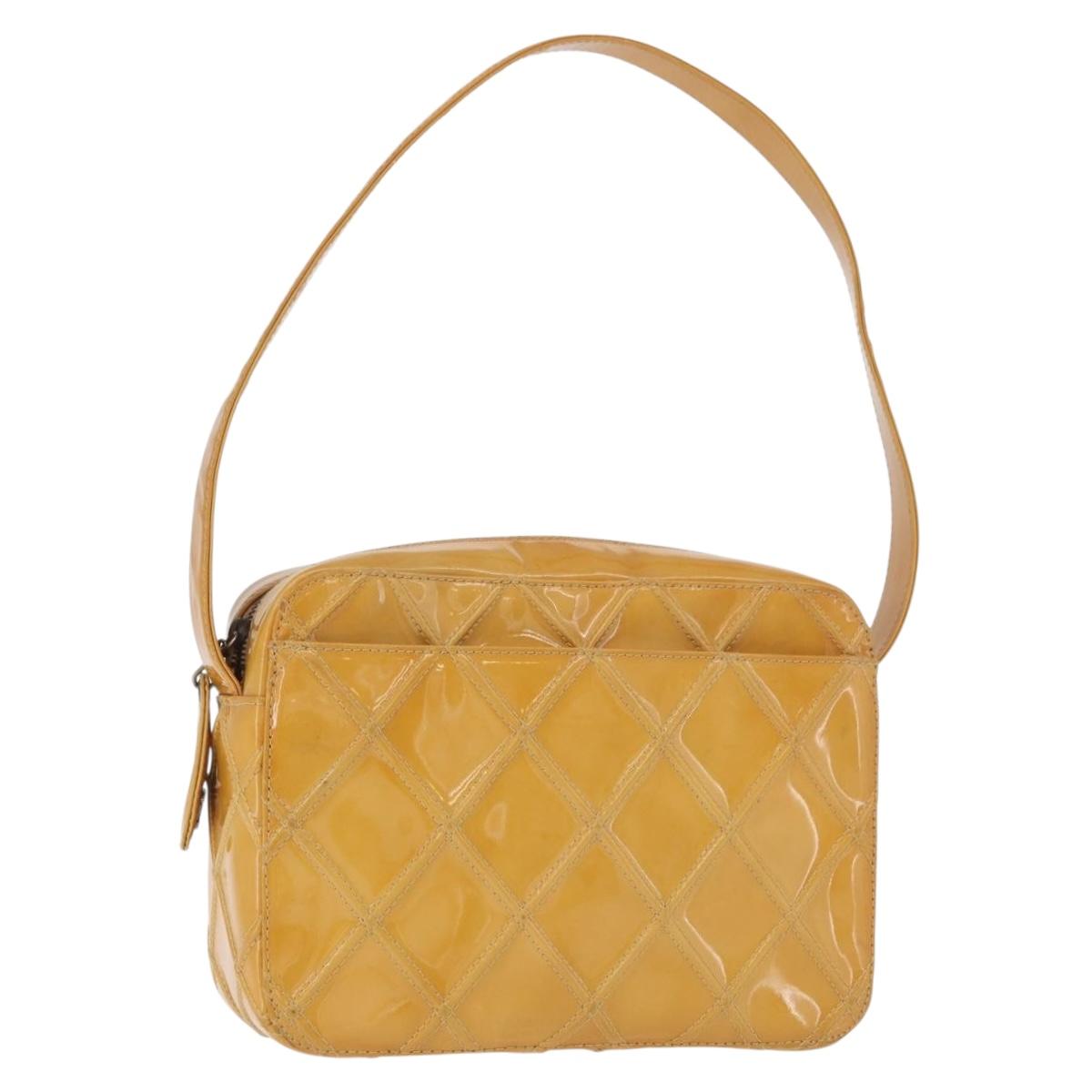 CHANEL Bicolore Shoulder Bag Patent leather Yellow CC Auth 182869A