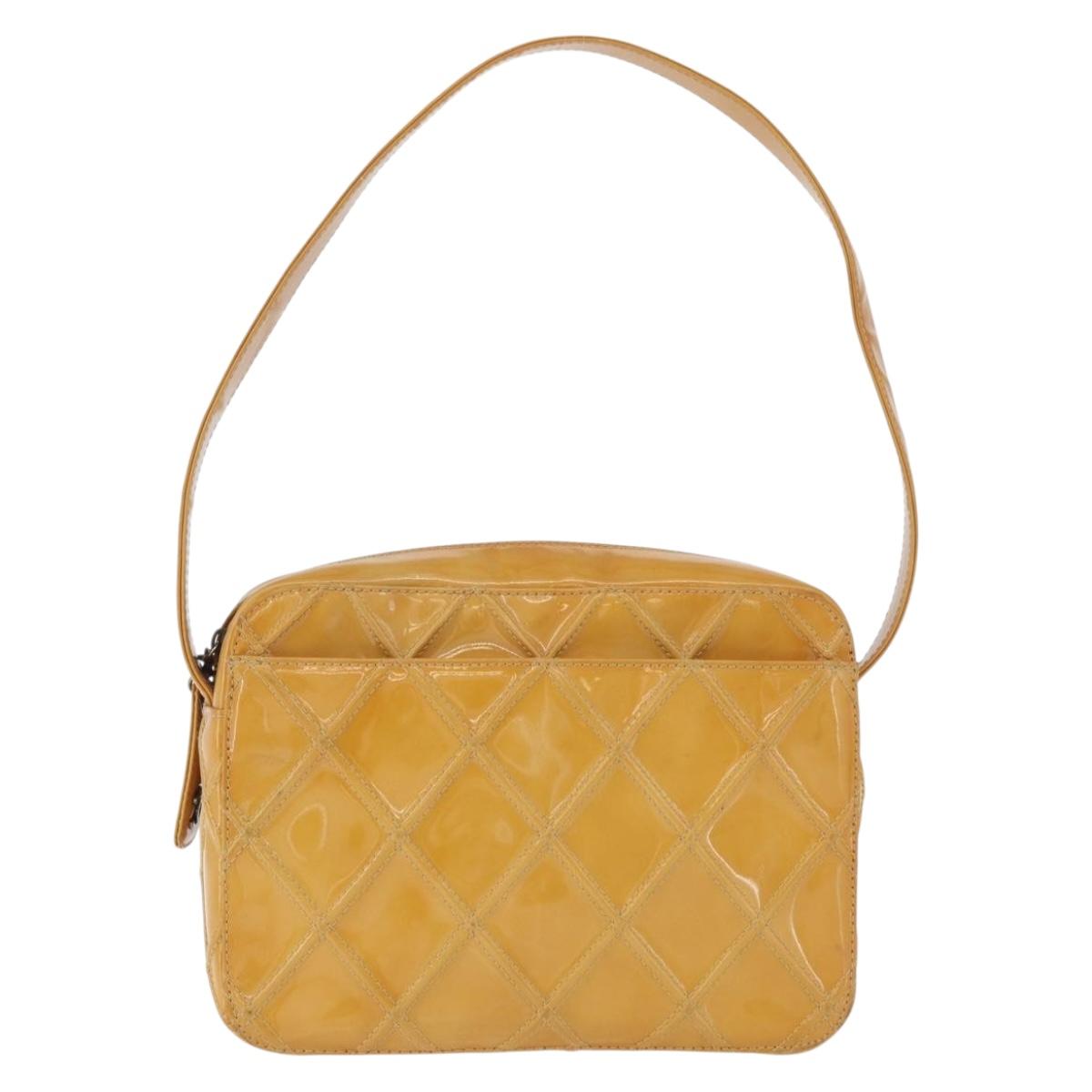 CHANEL Bicolore Shoulder Bag Patent leather Yellow CC Auth 182869A