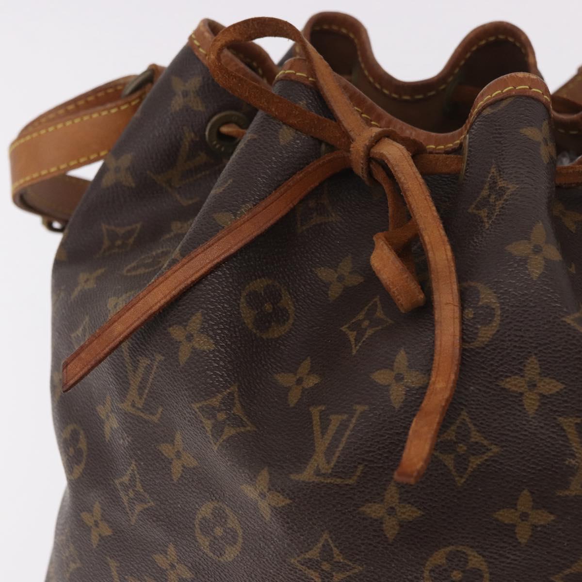 LOUIS VUITTON Monogram Petit Noe Shoulder Bag M42226 LV Auth 183336A