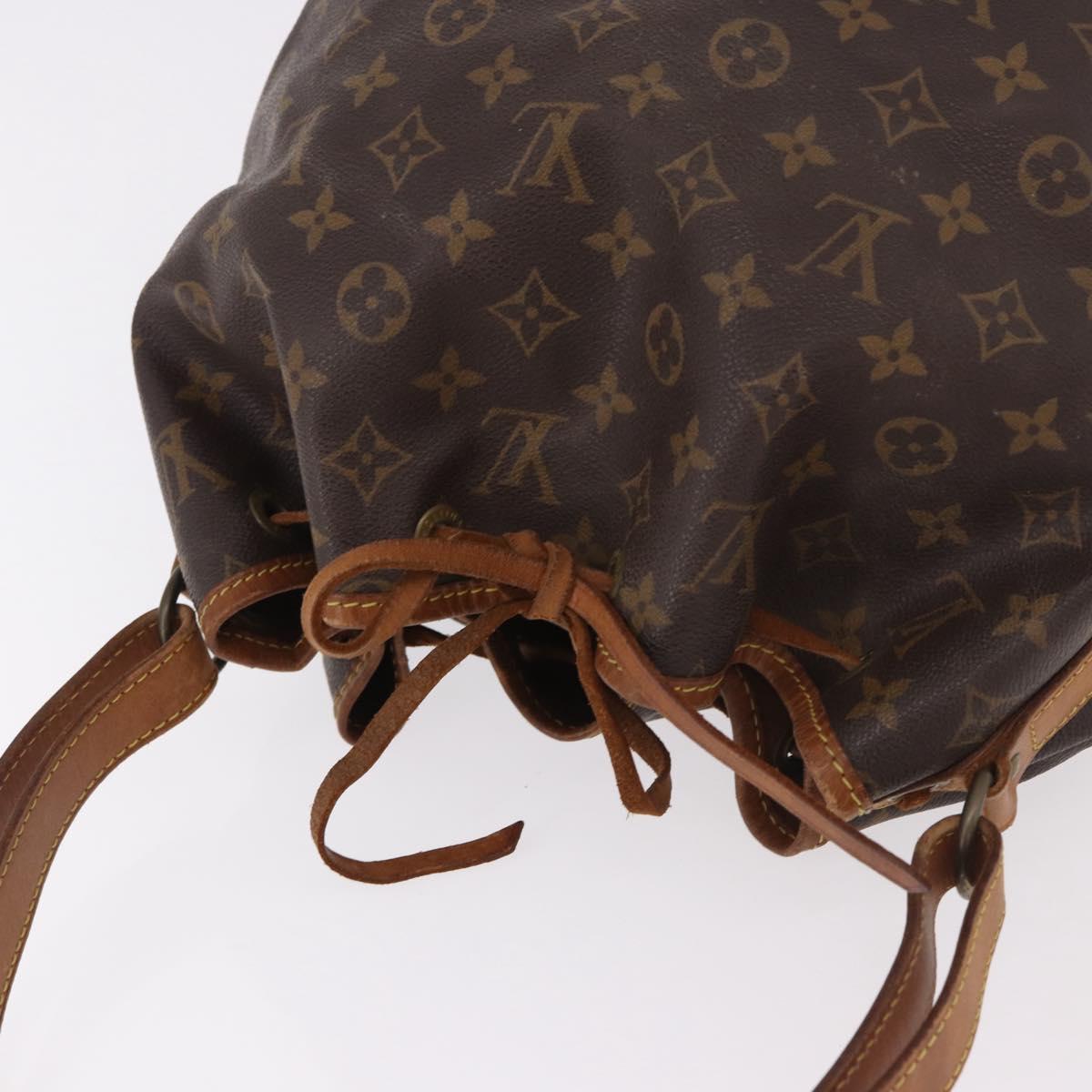 LOUIS VUITTON Monogram Petit Noe Shoulder Bag M42226 LV Auth 183336A