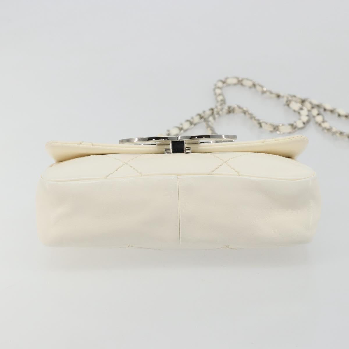 CHANEL Matelasse Chain Shoulder Bag Leather White Silver CC Auth 183793V