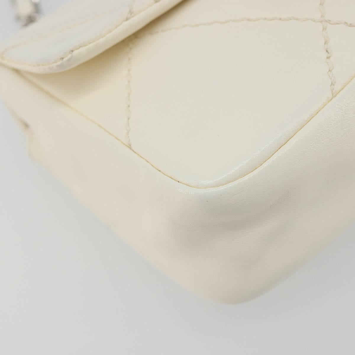 CHANEL Matelasse Chain Shoulder Bag Leather White Silver CC Auth 183793V
