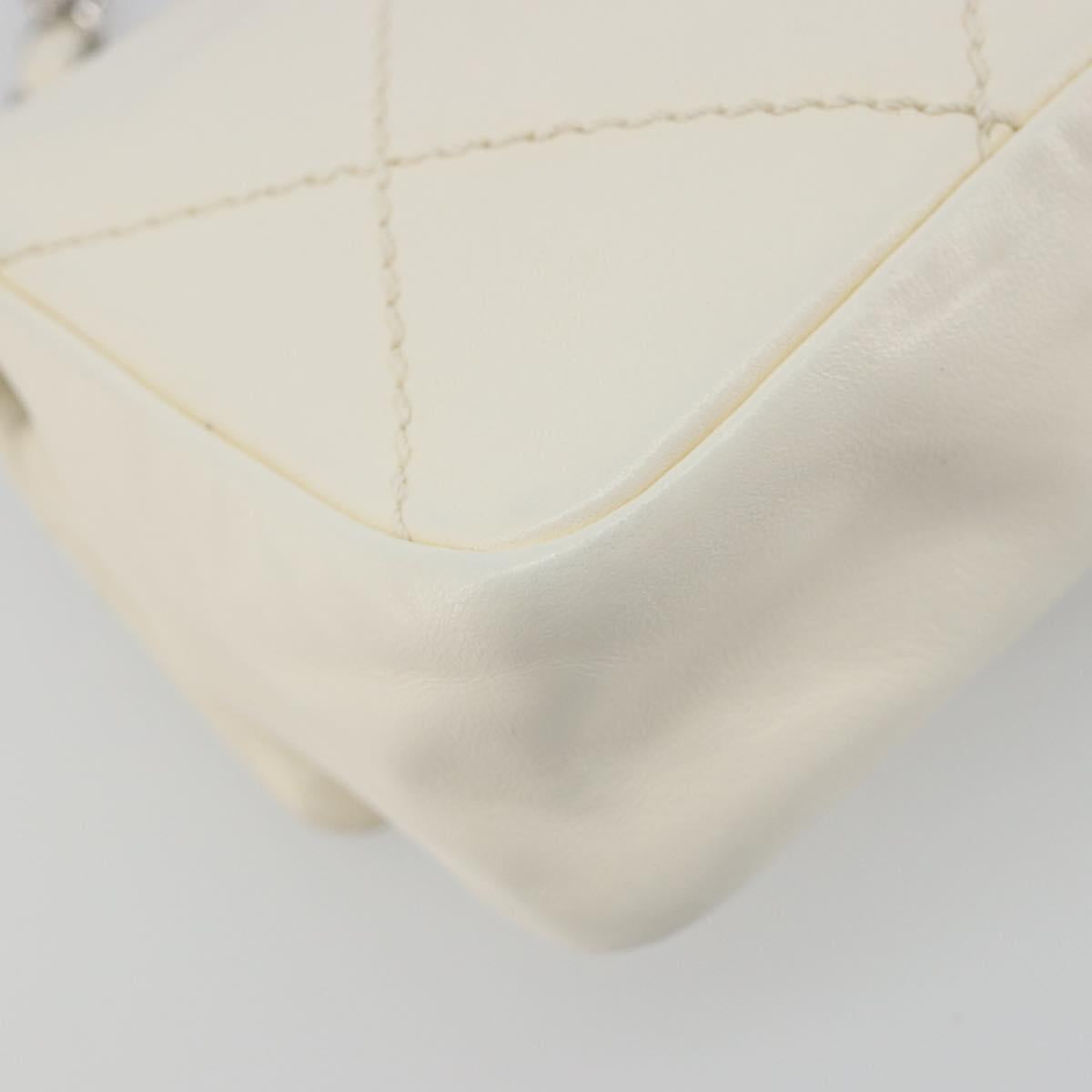 CHANEL Matelasse Chain Shoulder Bag Leather White Silver CC Auth 183793V