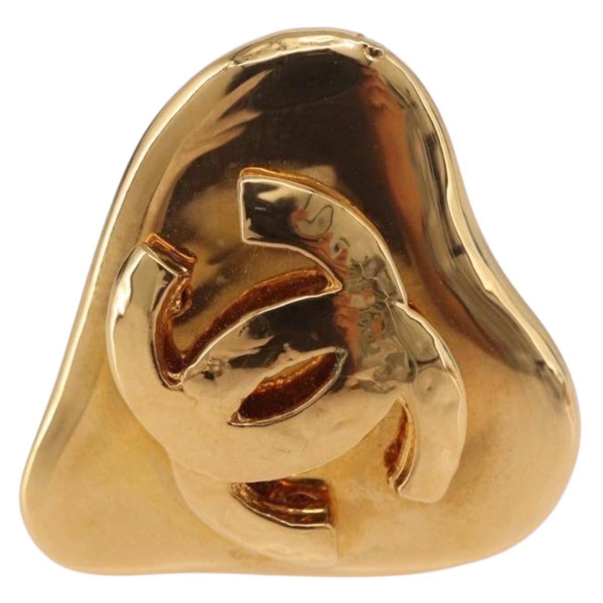 CHANEL Earring metal Gold Tone CC Auth 184006V