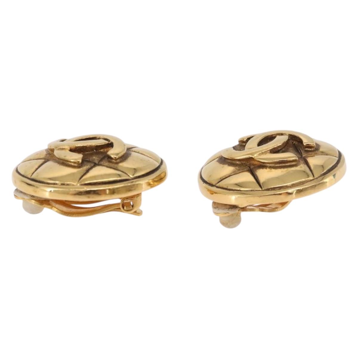 CHANEL Earring metal Gold Tone CC Auth 184007V