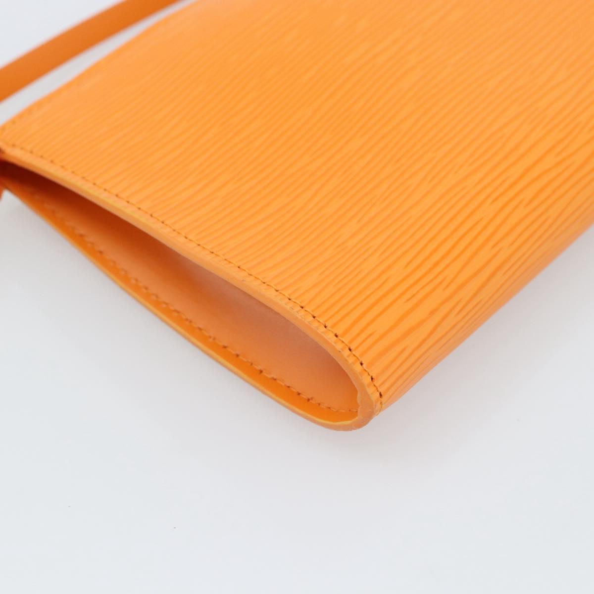 LOUIS VUITTON Epi Pochette Accessoires Orange Mandarin M5294H LV Auth 184158SAV