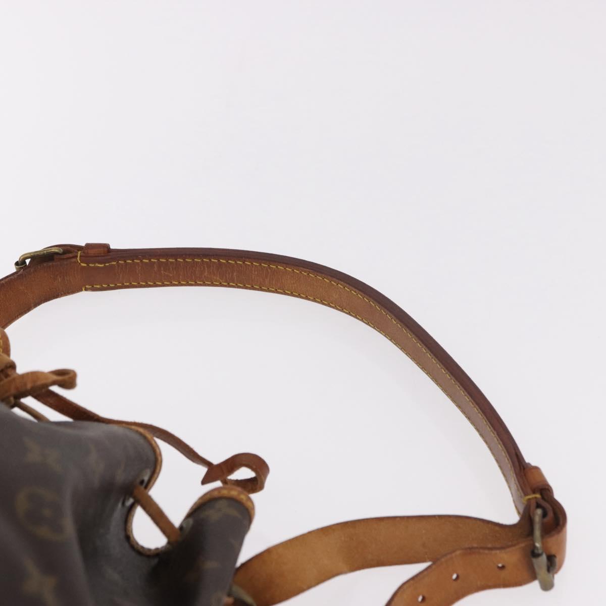 LOUIS VUITTON Monogram Petit Noe Shoulder Bag M42226 LV Auth 184183
