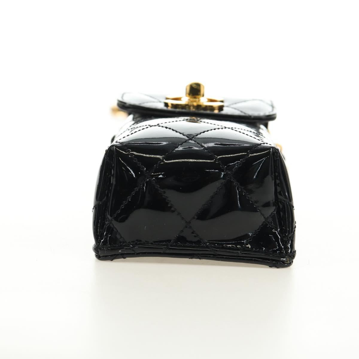 CHANEL Matelasse Chain Shoulder Bag Patent leather Black Gold CC Auth 184272V