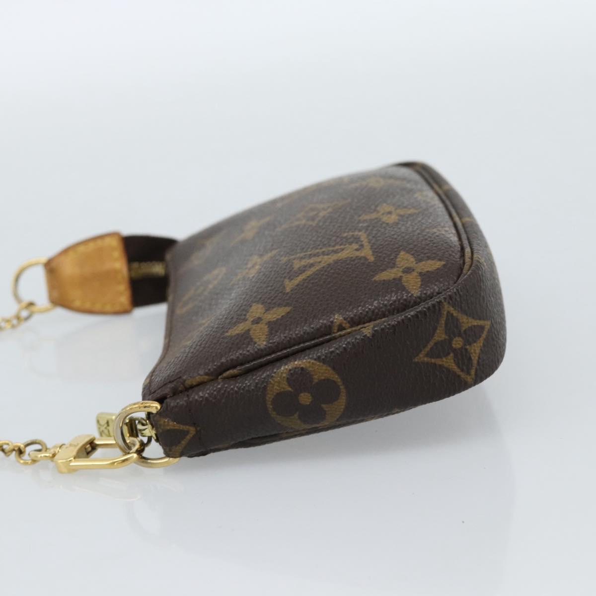 LOUIS VUITTON Monogram Mini Pochette Accessoires Pouch N41667 LV Auth 184348A