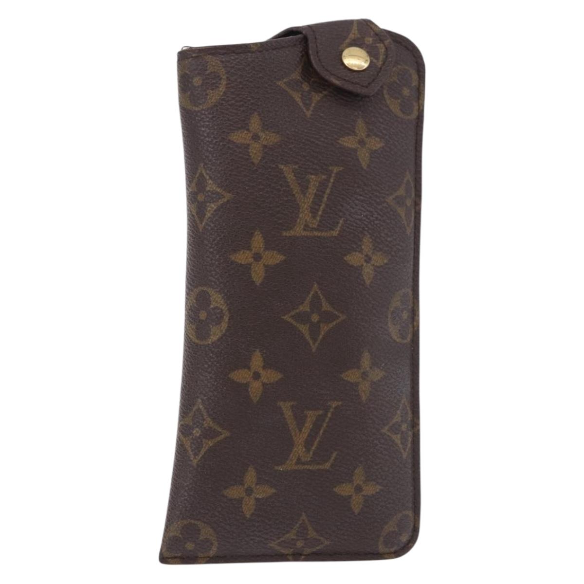 LOUIS VUITTON Monogram Etui Lunette MM Glasses Case M66544 LV Auth 184589A