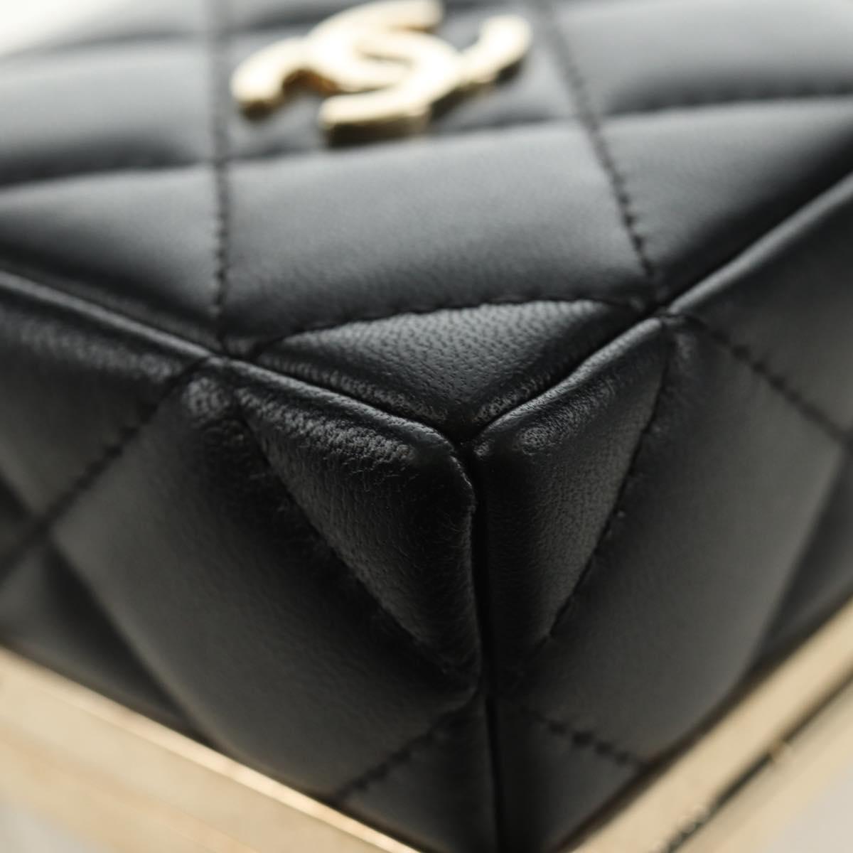 CHANEL Matelasse Chain Shoulder Pouch Lamb Skin Black Gold CC Auth 184641SAM