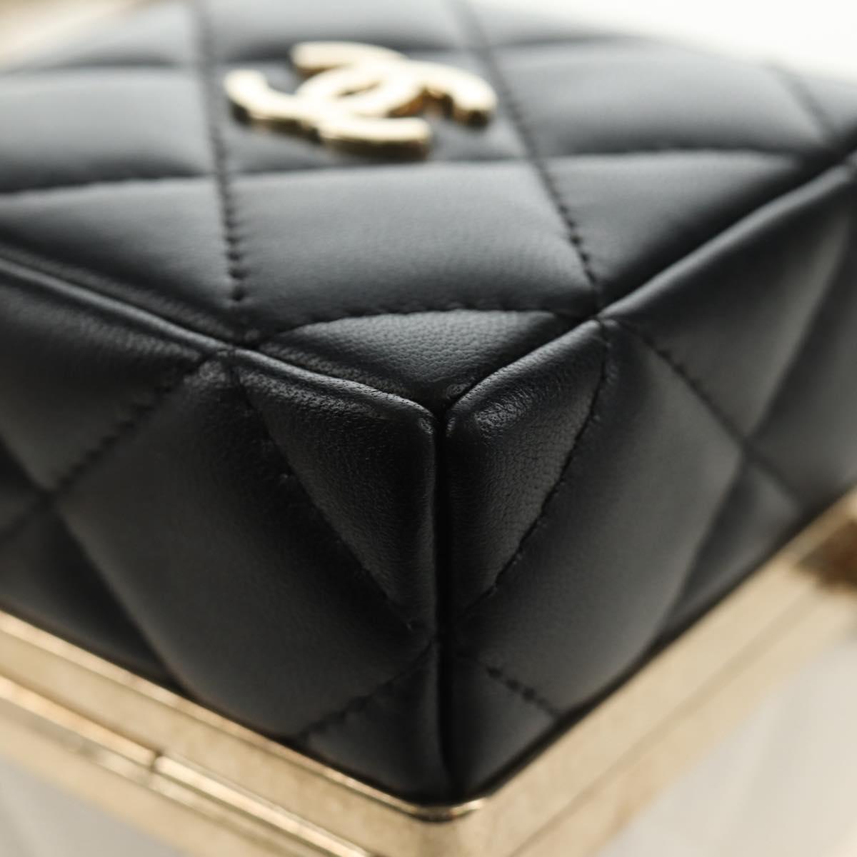 CHANEL Matelasse Chain Shoulder Pouch Lamb Skin Black Gold CC Auth 184641SAM