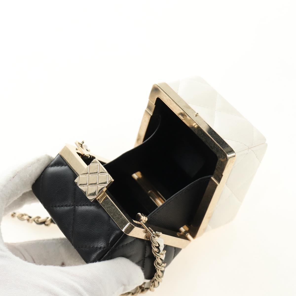 CHANEL Matelasse Chain Shoulder Pouch Lamb Skin Black Gold CC Auth 184641SAM