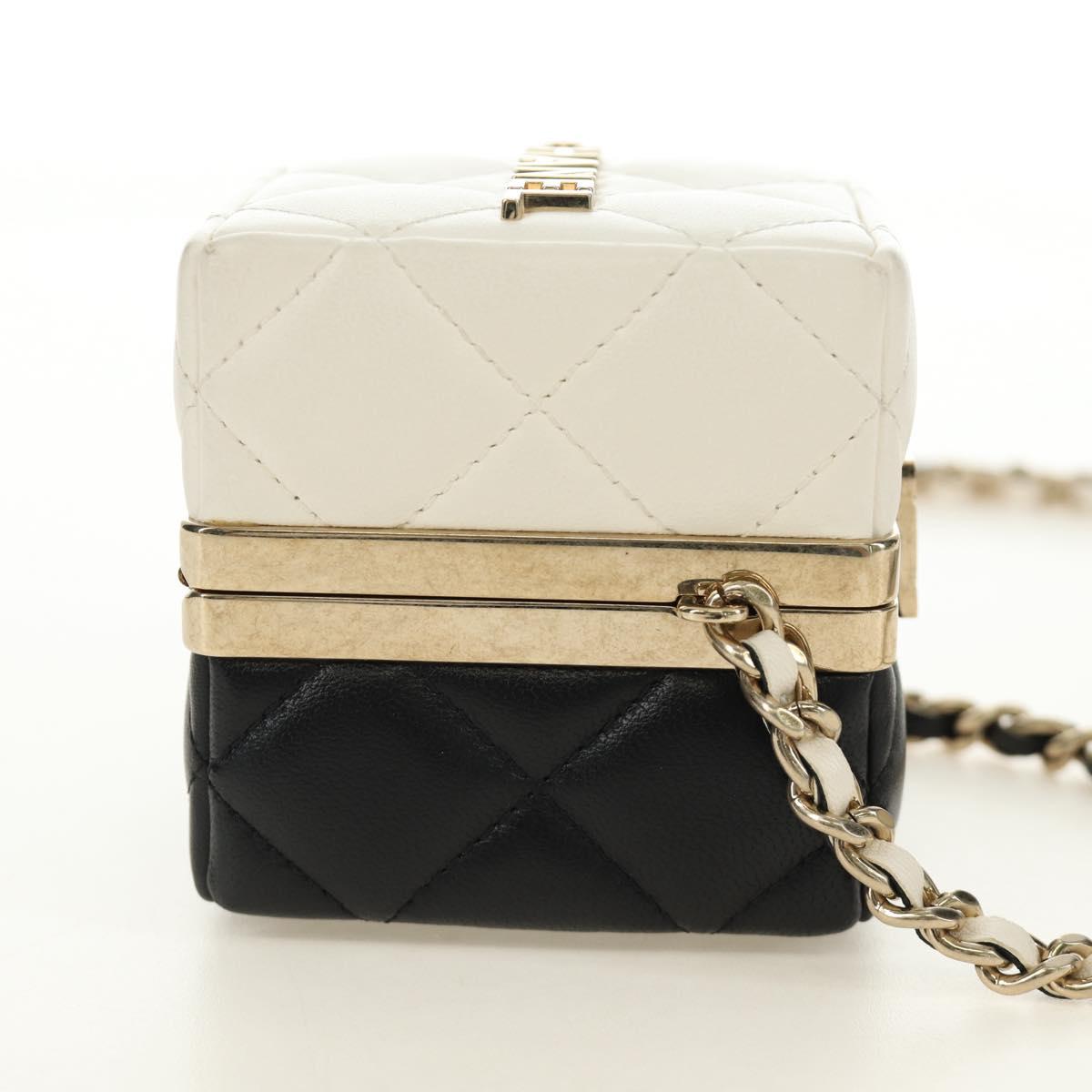 CHANEL Matelasse Chain Shoulder Pouch Lamb Skin Black Gold CC Auth 184641SAM