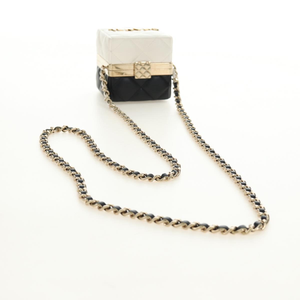 CHANEL Matelasse Chain Shoulder Pouch Lamb Skin Black Gold CC Auth 184641SAM