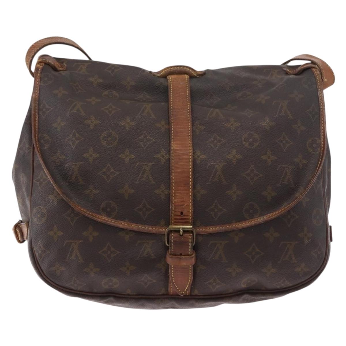 LOUIS VUITTON Monogram Saumur 35 Shoulder Bag M42254 LV Auth 184676