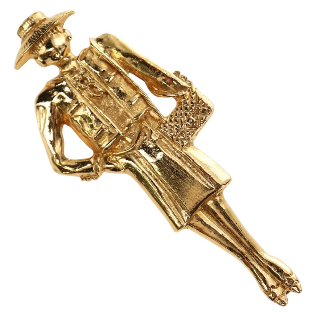 CHANEL Mademoiselle Brooch metal Gold Tone CC Auth 184687V