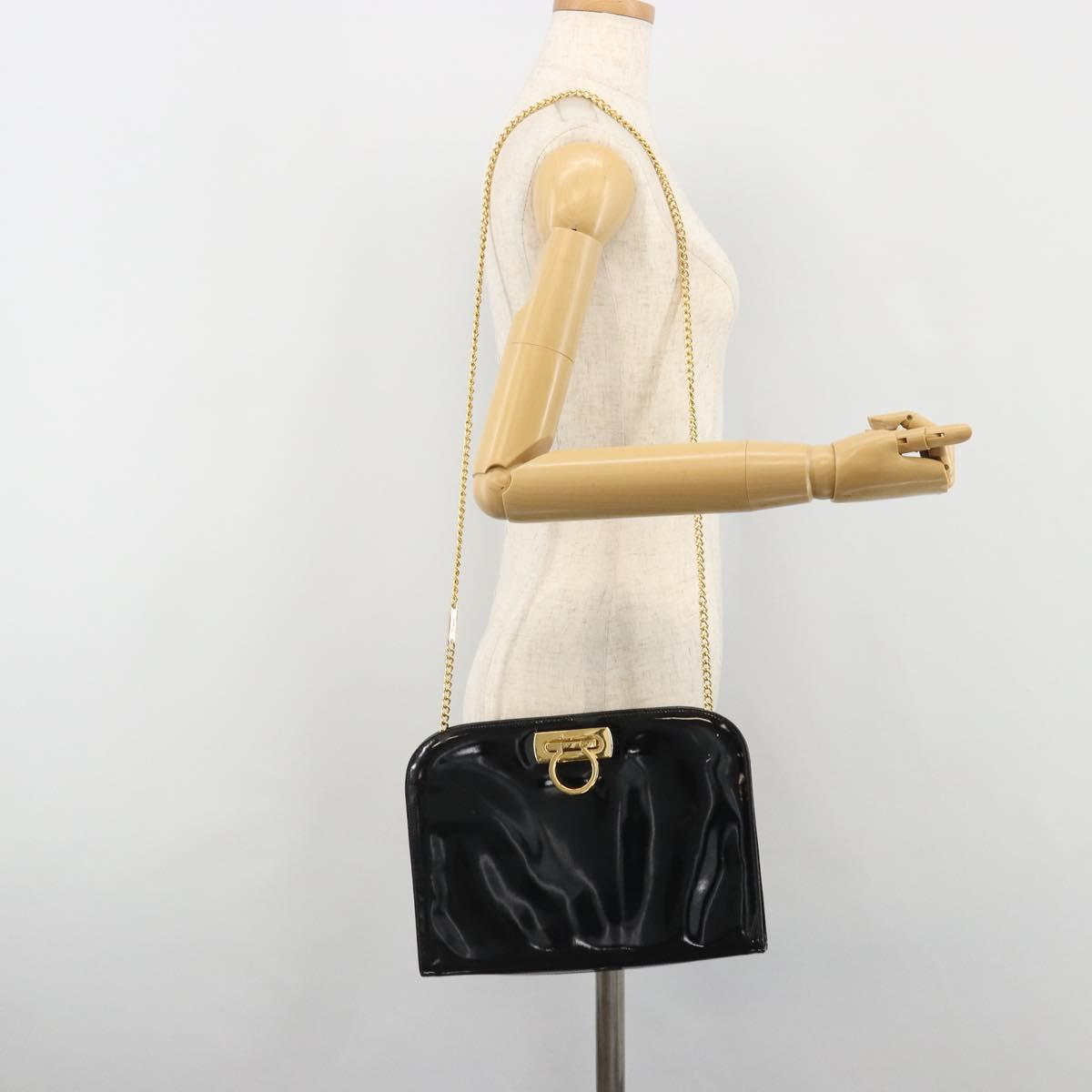 Salvatore Ferragamo Gancini Chain Bag Patent leather Black Gold Auth 184797