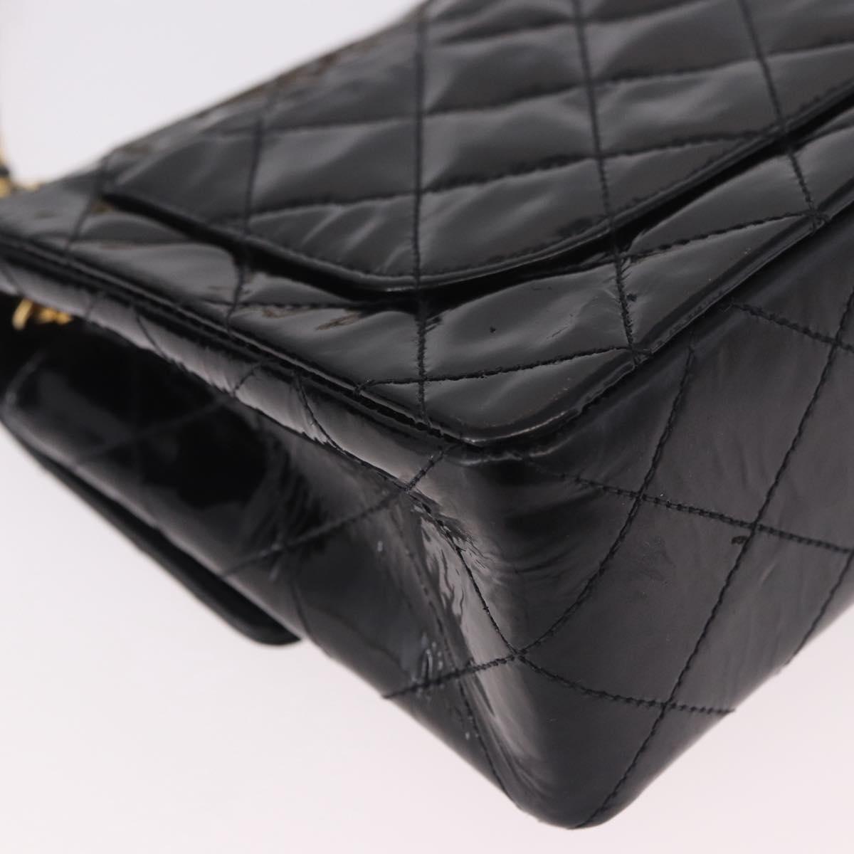 CHANEL Mini Matelasse 17 Chain Bag Patent leather Black Gold CC Auth 184825V