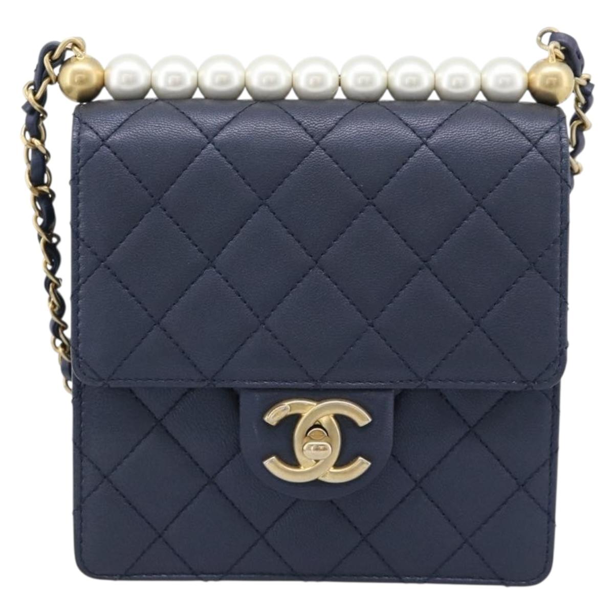 CHANEL Matelasse Shoulder Bag Lamb Skin Navy Gold CC Auth 184896SAM